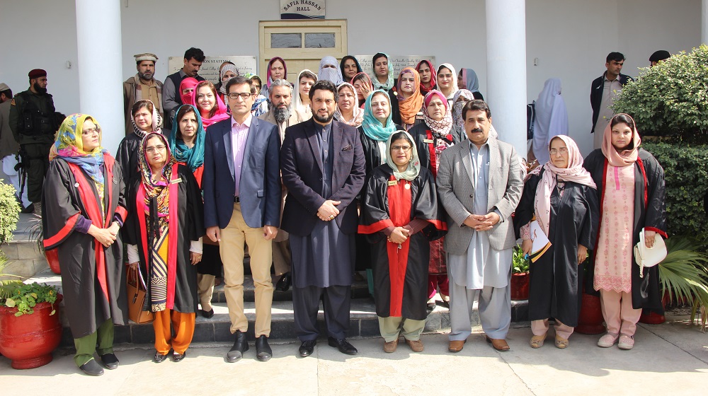 Minister of State for Interior Shehryar Khan Afridi and Registrar University of Peshawar Dr. Zahid Gul is posing with faculty of Jinnah College for Women at the annual prize distribution ceremony on 23rd February, 2019.